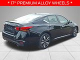 Used 2022 Nissan Altima 2.5 SV w/ SV Premium Package image 4