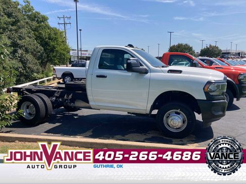 Used 2024 RAM 3500 Tradesman image 8