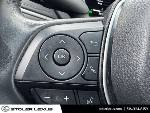 Used 2023 Toyota Venza Limited image 24