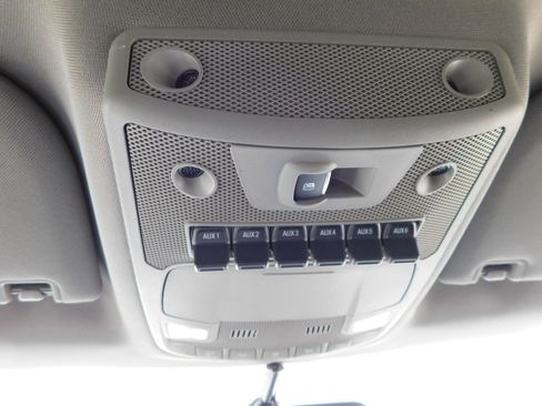 Used 2019 Ford F250 Lariat w/ Chrome Package image 23