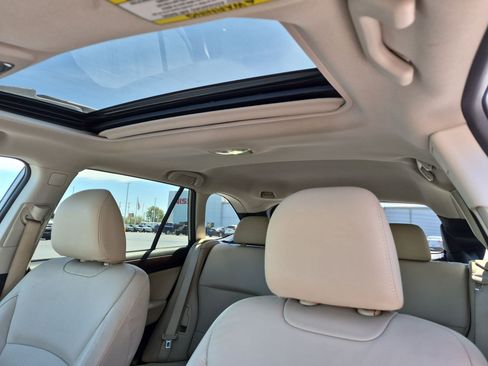 Used 2018 Subaru Outback 2.5i Limited AWD/4WD image 29