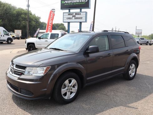 Used 2017 Dodge Journey SE w/ Popular Equipment Group AWD/4WD image 3