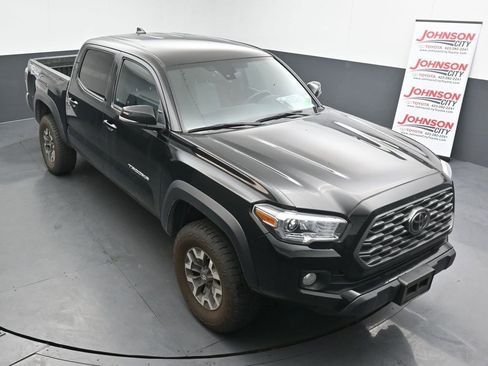 Used 2023 Toyota Tacoma TRD Off-Road image 10