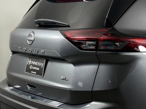 Used 2024 Nissan Rogue SL w/ SL Premium Package FWD image 15