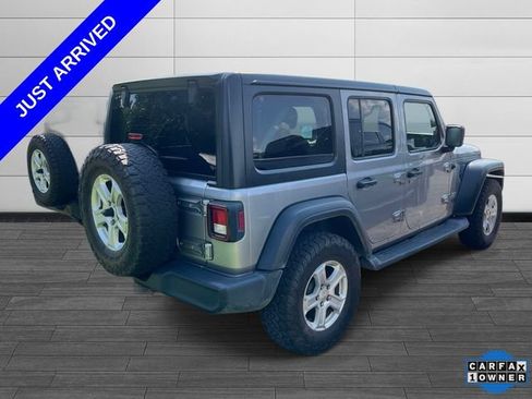 Used 2018 Jeep Wrangler Unlimited Sport S AWD/4WD image 2