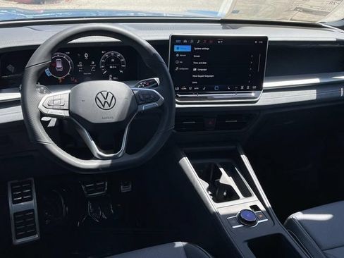 New 2026 Volkswagen Tiguan SE R-Line FWD image 6