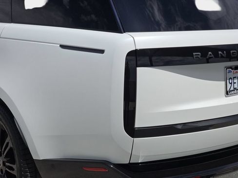 Certified 2023 Land Rover Range Rover Long Wheelbase Autobiography AWD/4WD image 37