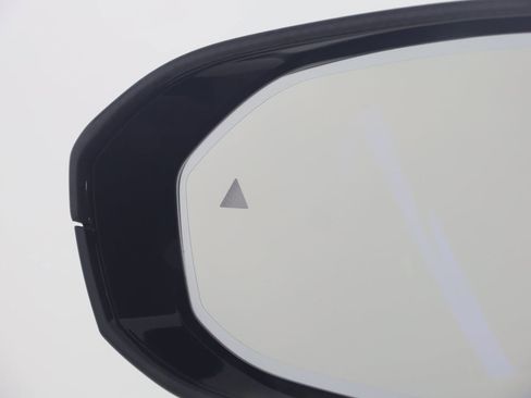 Used 2025 BMW M5 w/ Executive Package image 43