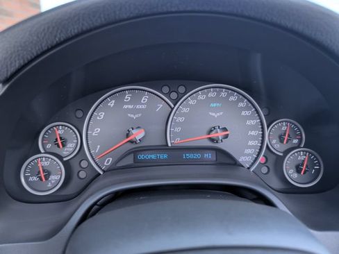 Used 2006 Chevrolet Corvette Convertible w/ Preferred Equipment Group RWD image 15