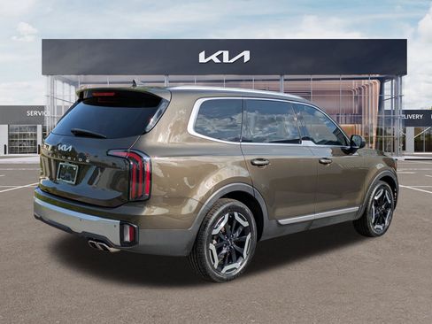 Certified 2024 Kia Telluride EX FWD image 4