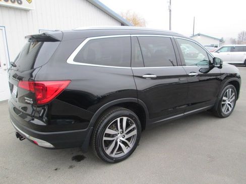 Used 2018 Honda Pilot Touring image 6