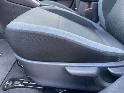 Used 2024 Nissan Versa SV FWD image 10