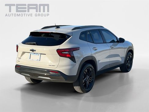 New 2026 Chevrolet Trax ACTIV w/ Sunroof Package image 7