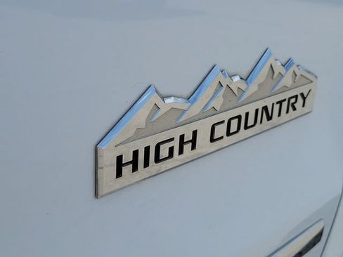 Used 2019 Chevrolet Silverado 2500 High Country w/ Duramax Plus Package AWD/4WD image 16