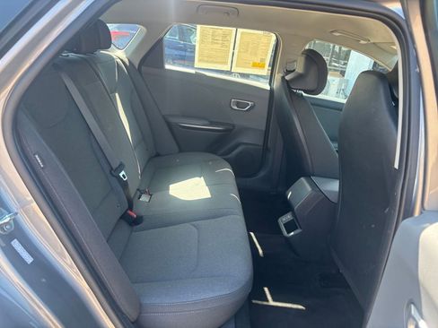 Used 2025 Kia K4 FWD image 24