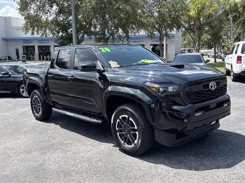 Used 2024 Toyota Tacoma TRD Sport w/ TRD Sport Upgrade Package RWD image 2