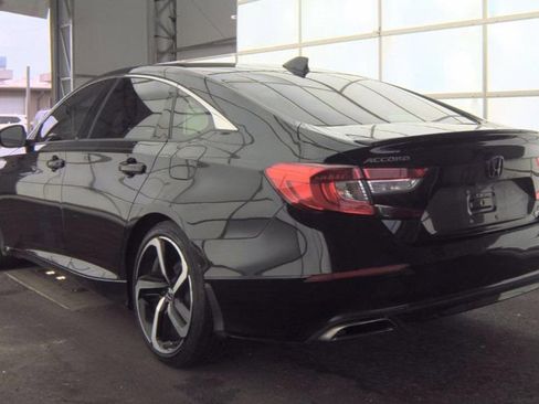 Used 2022 Honda Accord Sport image 3