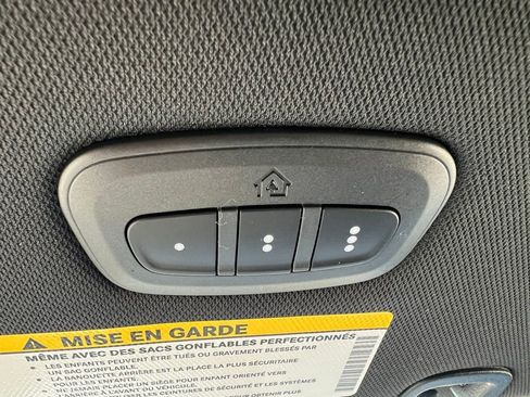 New 2027 Chrysler Pacifica Select AWD/4WD image 40