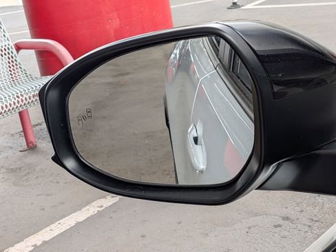 Used 2025 Toyota Prius LE image 26