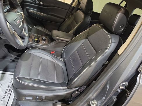 Used 2022 GMC Acadia Denali w/ Denali Ultimate Package AWD/4WD image 13
