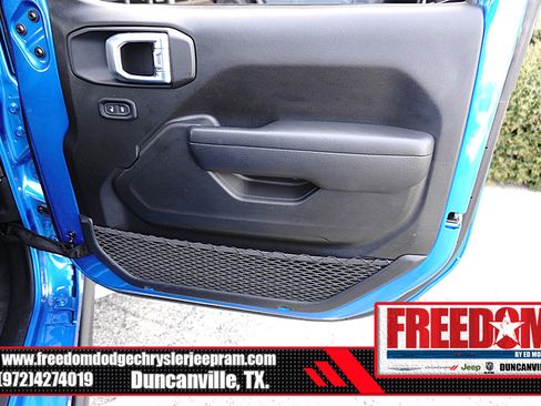Used 2025 Jeep Gladiator Sport AWD/4WD image 42