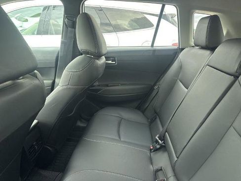 Used 2025 Toyota Corolla Cross XLE w/ Convenience Package AWD/4WD image 17