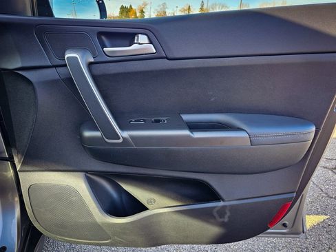 Used 2019 Kia Sportage LX image 40