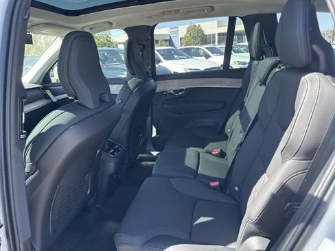 Used 2025 Volvo XC90 B6 Plus w/ Protection Package Premier AWD/4WD image 22