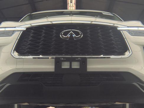 Certified 2025 INFINITI QX60 Pure FWD image 3