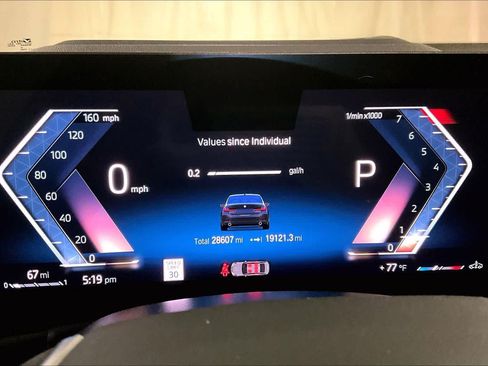 Certified 2023 BMW 330i xDrive Sedan w/ Premium Package AWD/4WD image 25