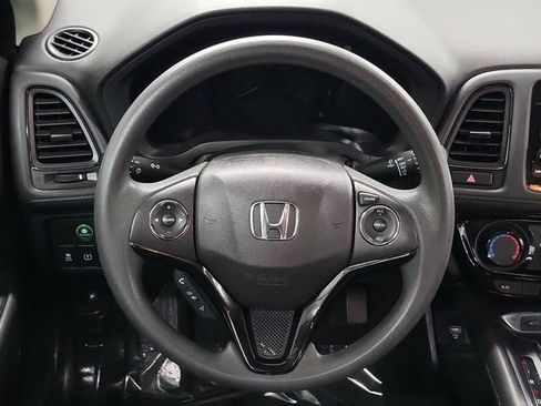 Certified 2022 Honda HR-V LX image 17