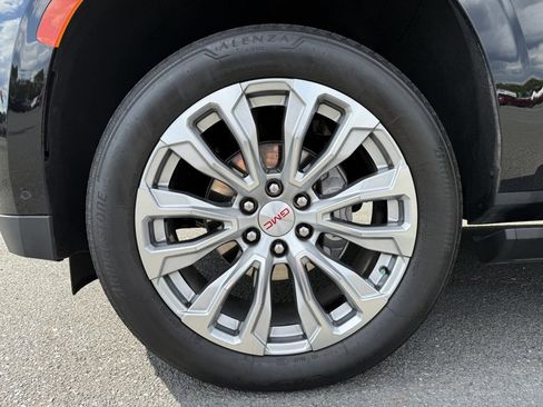 Certified 2024 GMC Yukon Denali w/ Denali Reserve Package image 12