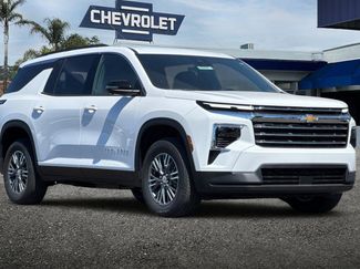 New 2026 Chevrolet Traverse LT w/ Driver Confidence Package video 2