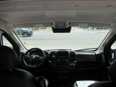 Used 2023 RAM ProMaster 2500 image 14
