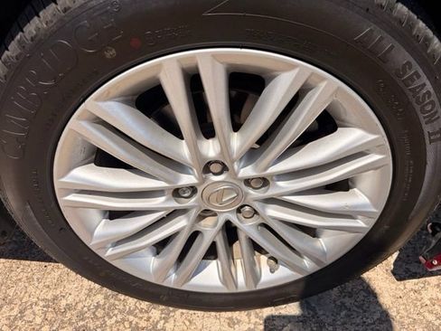 Used 2017 Lexus ES 350 w/ Premium Package FWD image 7
