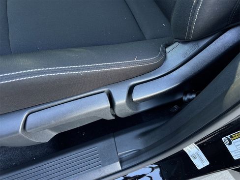 Certified 2025 Nissan Rogue S image 21