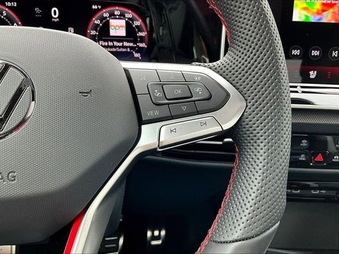 New 2026 Volkswagen GTI SE image 9