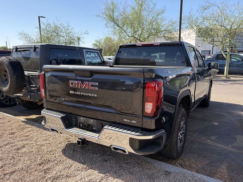Used 2023 GMC Sierra 1500 SLE w/ X31 Off-Road Package AWD/4WD image 3