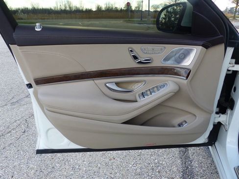 Used 2016 Mercedes-Benz S 550 4MATIC Sedan image 14