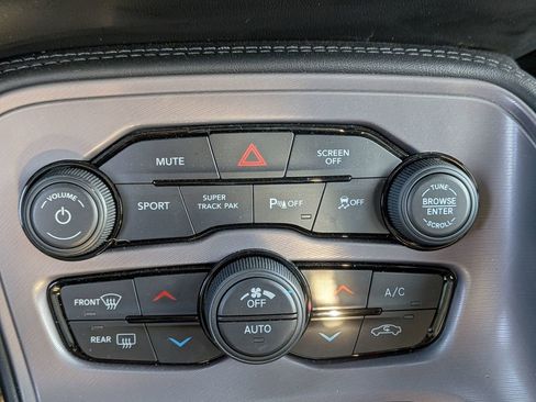 Used 2023 Dodge Challenger R/T w/ Plus Package image 7