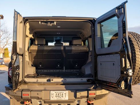 Used 2024 INEOS Grenadier Fieldmaster Edition image 10