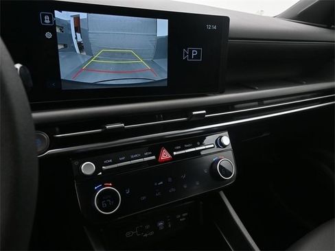 Used 2025 Hyundai Santa Cruz SEL image 12