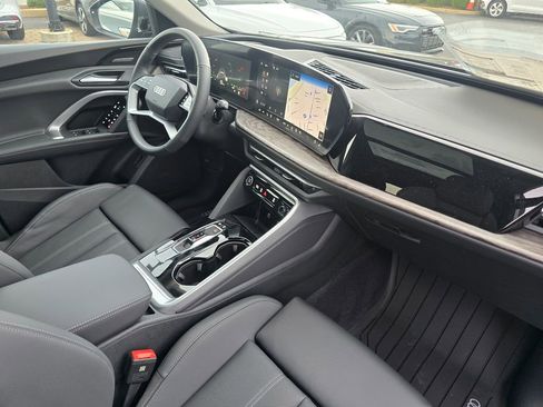 New 2025 Audi Q5 Premium Plus image 13