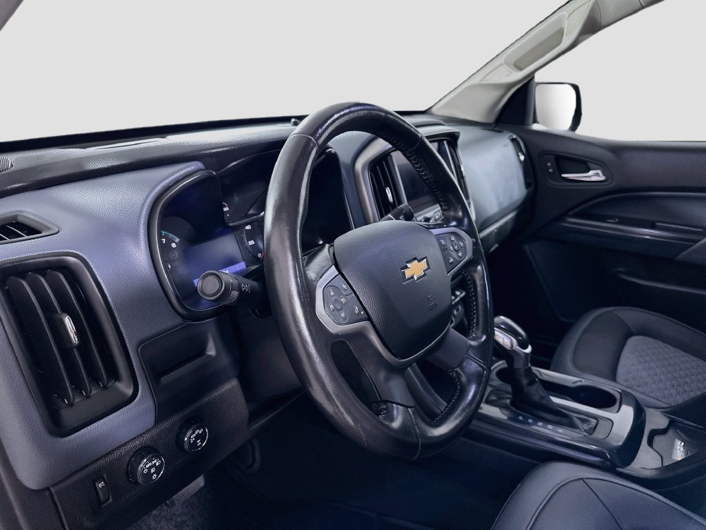 Used 2021 Chevrolet Colorado Z71 w/ Safety Package AWD/4WD image 9