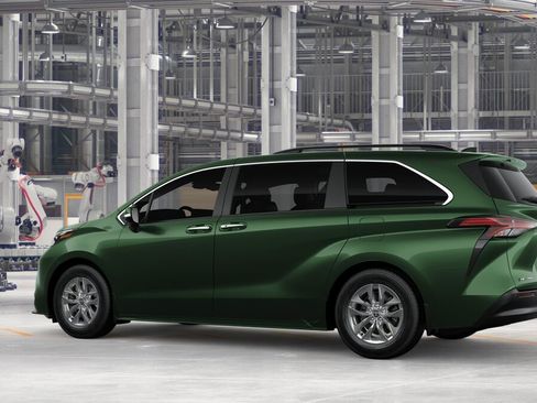New 2026 Toyota Sienna XLE AWD/4WD image 5