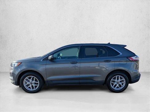 Used 2023 Ford Edge SEL image 9