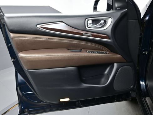 Used 2019 INFINITI QX60 Luxe w/ Sensory Package AWD/4WD image 9