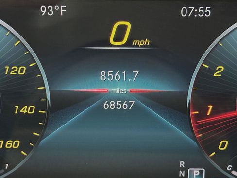 Used 2021 Mercedes-Benz GLB 250 4MATIC image 19