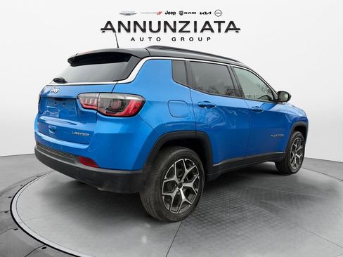 Used 2025 Jeep Compass Limited image 5