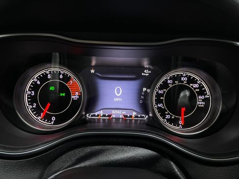 Used 2019 Jeep Cherokee Limited AWD/4WD image 22